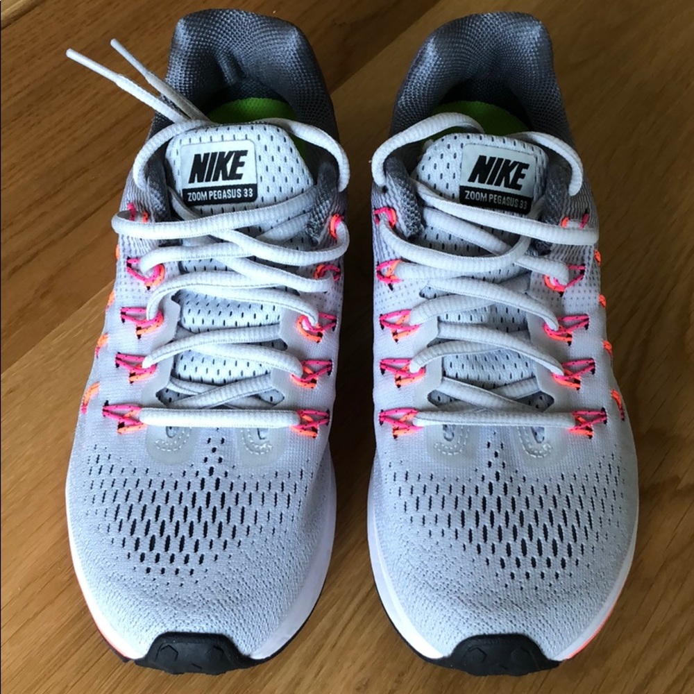 NIKE shoes